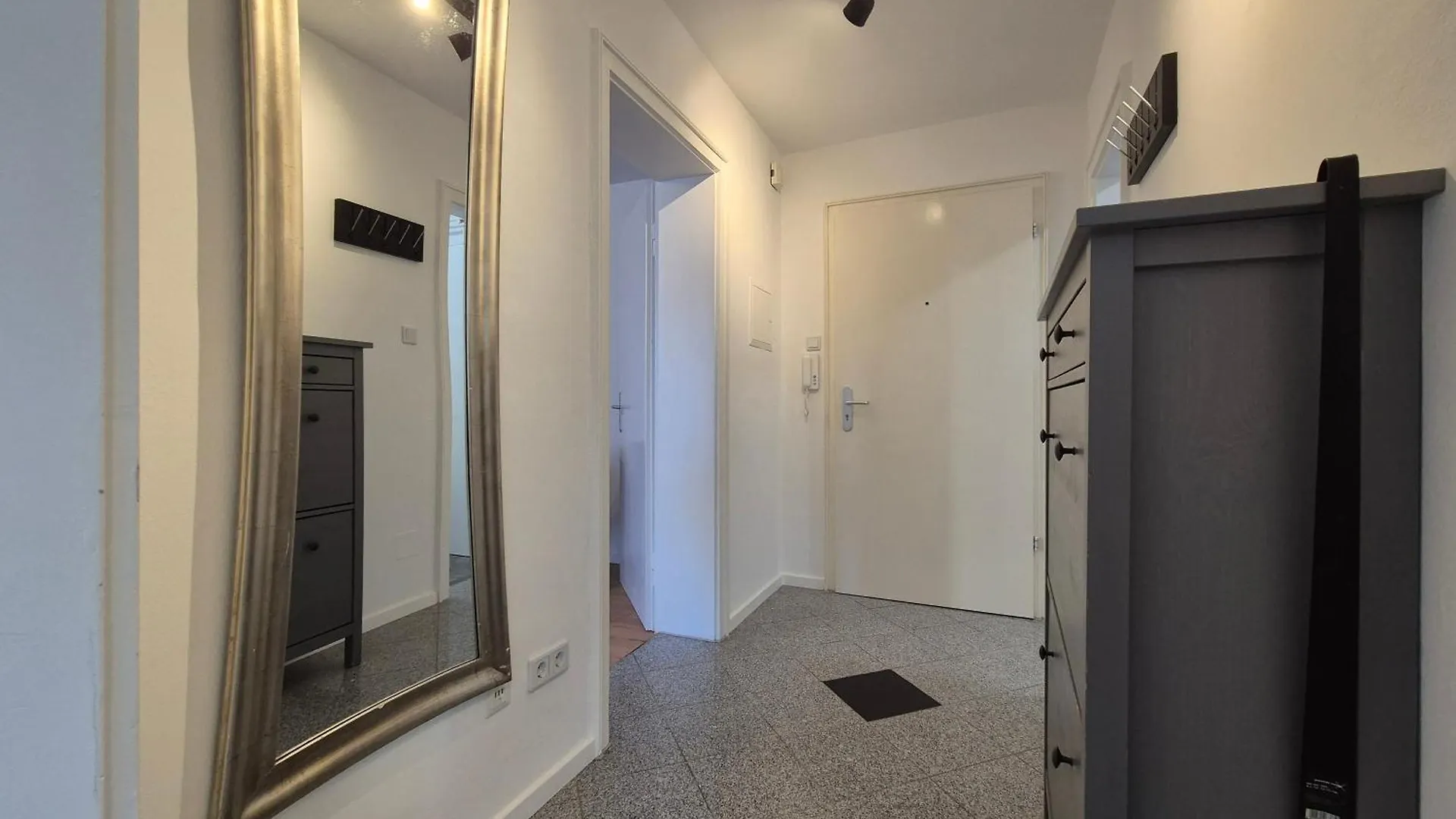 Modern City Apartment 1 Munich 0*,